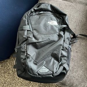 Like New North Face Fall Line Backpack